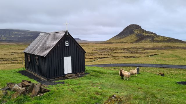 Krýsuvíkurkirkja iceland church