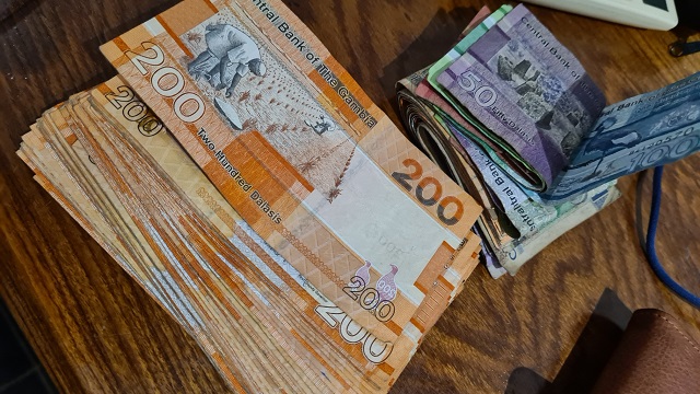 geld Gambia