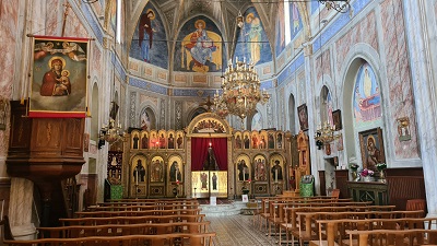 Interieur katholieke kerk Cargese