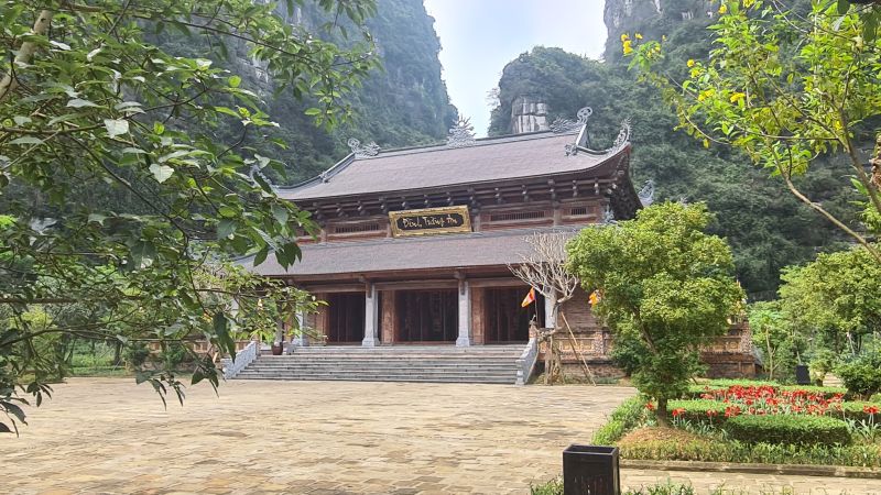 Đền Thánh Cao Sơn Trang An