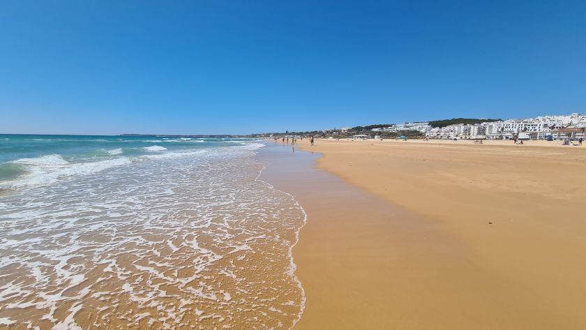 Playa de los Bateles bij Concil de la Frontera